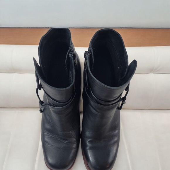 Korks Woman's size 8M leather upper 3/4 platform mertle bootie - Picture 4 of 14